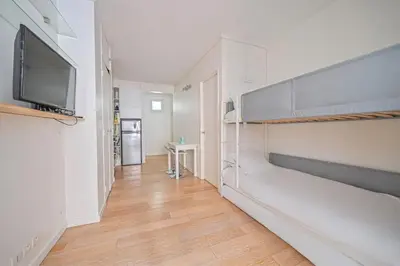 Cuisine ou kitchenette dans l'établissement Warm & Welcoming Flat - Family's Ideal - Marais
