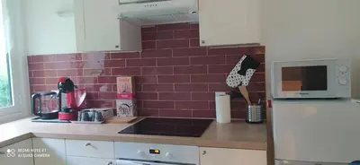Cuisine ou kitchenette dans l'établissement Charmant F1 Paris Expo Porte de Versailles