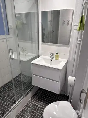 Salle de bains dans l'établissement Mystery Base