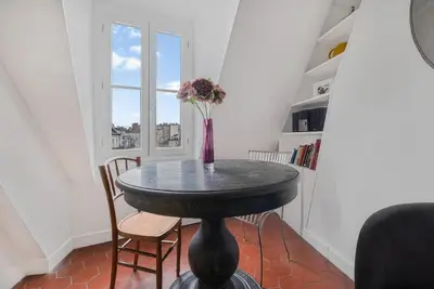Cuisine ou kitchenette dans l'établissement Benjamine