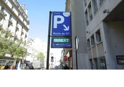Plan de l'établissement Rome Batignolles - Luxe Charme - 2P