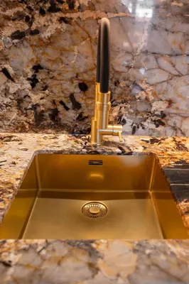 Plan de l'établissement SaintGermainByCecile - Luxueux 2 pièces AC Ambre