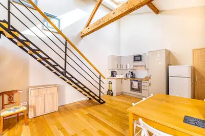 Cuisine ou kitchenette dans l'établissement GuestReady - Comfortable getaway near Paris