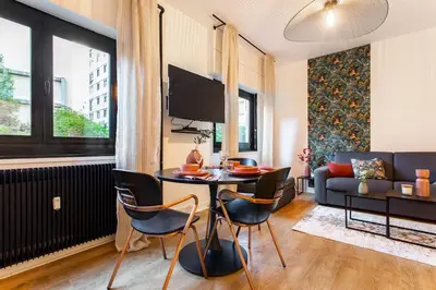 Télévision ou salle de divertissement dans l'établissement Luxuous loft in the jourdains'village-Imhost