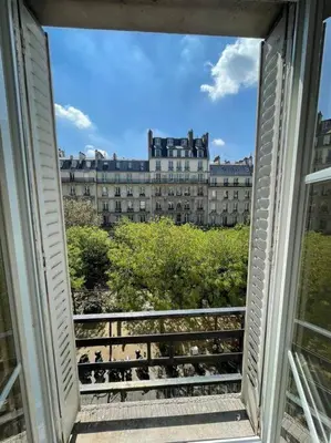 Balcon ou terrasse dans l'établissement Appartement charmant - Batignolles/Montmartre
