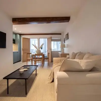 Sentier Historical Center II Luxury Design Apartment 3BR-8P