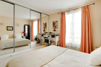 Plan de l'établissement Séjour au pied de la tour Eiffel