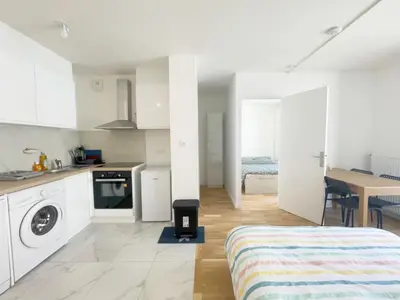Cuisine ou kitchenette dans l'établissement Cosy, simple, centrale, easy transport