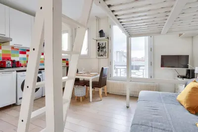 Cuisine ou kitchenette dans l'établissement Studio - Appartement Quartier Tour Eiffel 3 Free Netflix