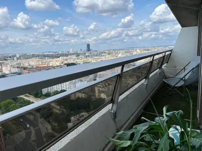 Plan de l'établissement Above Paris Eiffel Tower view Balcony
