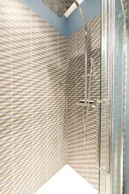 Salle de bains dans l'établissement Contrevents