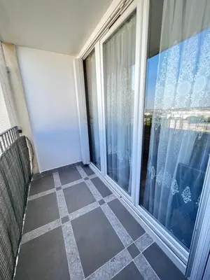 Balcon ou terrasse dans l'établissement Bel appartement proche Paris métro 4