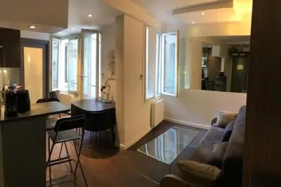 Coin salon dans l'établissement Wonderful Studio in Heart of Paris