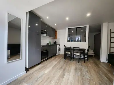 Cuisine ou kitchenette dans l'établissement Charment studio proche Paris 15