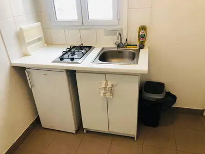 Cuisine ou kitchenette dans l'établissement Bellicime