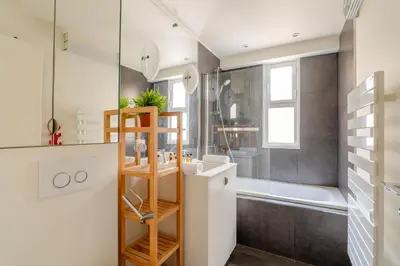 Salle de bains dans l'établissement Veeve - Mid-century Maestro