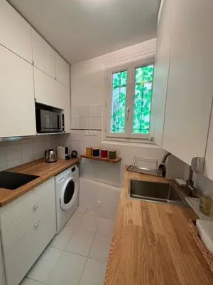 Cuisine ou kitchenette dans l'établissement L.C. GrandTour Paris