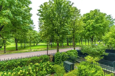 Jardin de l'établissement GuestReady - Séjour de Charme à Neuilly