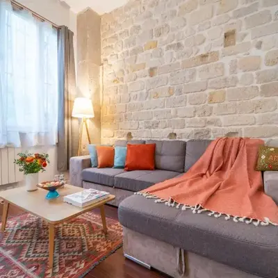 Charming Garden Apartment in Le Marais