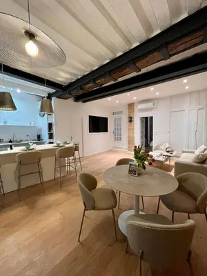 Cuisine ou kitchenette dans l'établissement La Suite de Montorgueil
