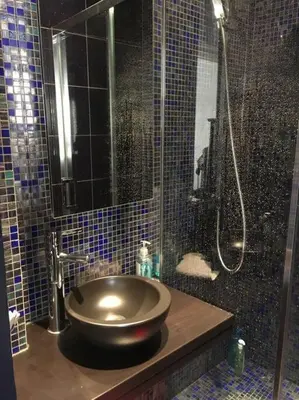 Salle de bains dans l'établissement Roland Garros /Boulogne Billancourt