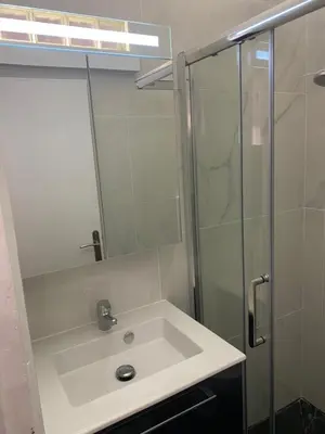 Salle de bains dans l'établissement joli studio 2/4 personnes