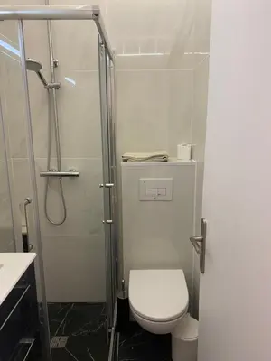 Salle de bains dans l'établissement joli studio 2/4 personnes