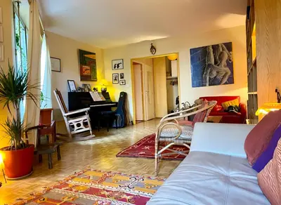 Télévision ou salle de divertissement dans l'établissement Duplex Paris & Parc des Princes