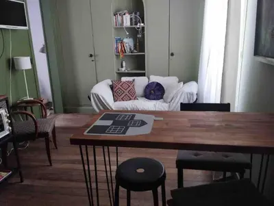 Coin salon dans l'établissement Cosy Nest in Montmartre