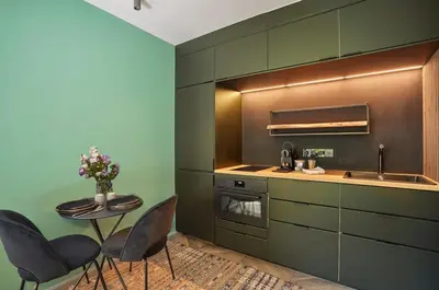 Cuisine ou kitchenette dans l'établissement Studio in Neuilly Porte Maillot by Studio prestige