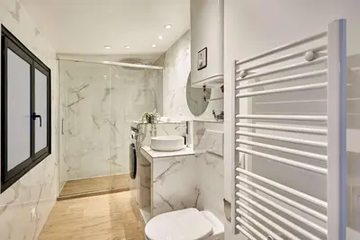 Salle de bains dans l'établissement Apartment Le Marais by Studio prestige