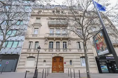 Plan de l'établissement La Pause - Wifi - Champs Élysées - 4 Prs