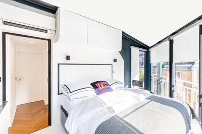 Un ou plusieurs lits dans un hébergement de l'établissement GuestReady - Paris Charm with Montmartre View