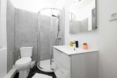 Salle de bains dans l'établissement Modern Large Studio Apartment for 3