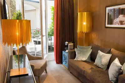 Coin salon dans l'établissement Hôtel Baume