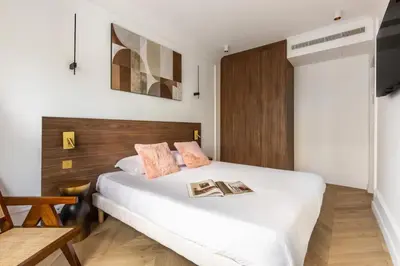 Un ou plusieurs lits dans un hébergement de l'établissement Luxurious & Central 2BD Apart for 4