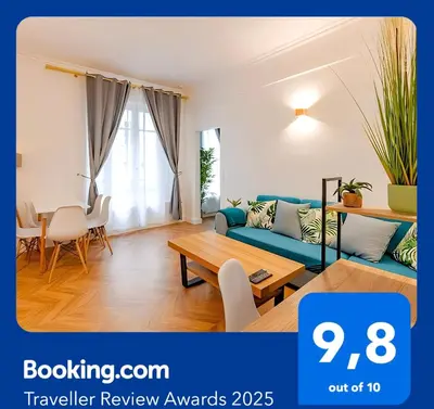 Coin salon dans l'établissement Loft à 2 pas des Champs Elysées et de la Défense!