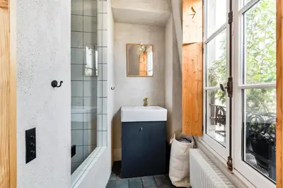 Salle de bains dans l'établissement Famous parisian designer's pied-à-terre in Le Marais