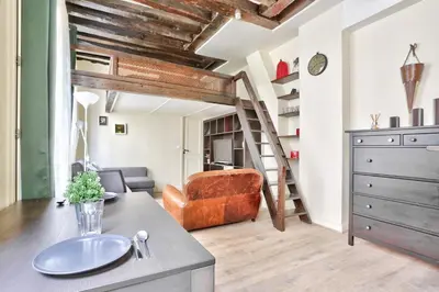 Plan de l'établissement Studio Mezzanine Quartier Luxembourg Free Netflix