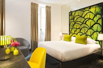 Un ou plusieurs lits dans un hébergement de l'établissement Hotel de Seze