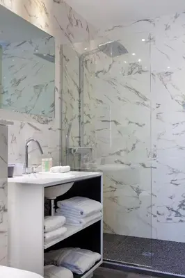 Salle de bains dans l'établissement Hotel de Seze