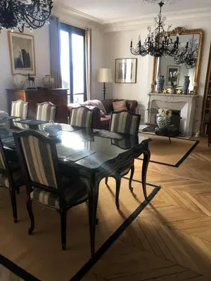 Coin salon dans l'établissement Appartement 3 chambres Jardin du Luxembourg