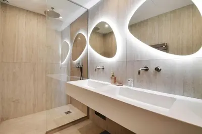 Salle de bains dans l'établissement Cosy apartment 2BR-6P Champs Elysées