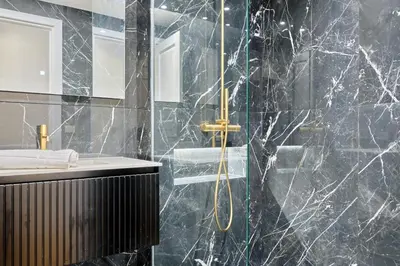 Salle de bains dans l'établissement Apartment Matignon by Studio prestige