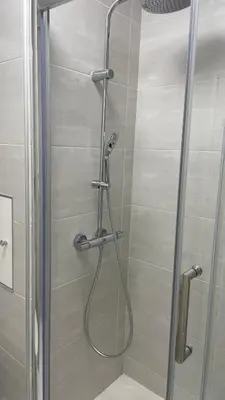 Salle de bains dans l'établissement Un studio de luxe Les Champs Elysées