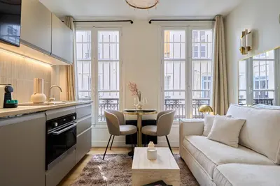 Cuisine ou kitchenette dans l'établissement Elegant Studio Bastille - Le Marais