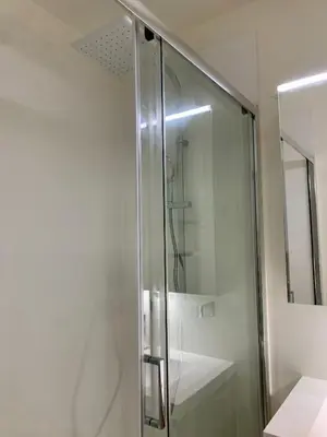 Salle de bains dans l'établissement Le Ciel de Paris - Montparnasse & Jardin du Luxembourg
