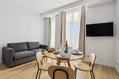 Télévision ou salle de divertissement dans l'établissement 315-Suite Pascal - Superb apartment in Paris