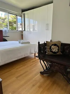 Un ou plusieurs lits dans un hébergement de l'établissement Private bedrooms near Eiffel Tower