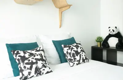 Un ou plusieurs lits dans un hébergement de l'établissement Charming 1 Bedroom Marais Hideaway - FB17A